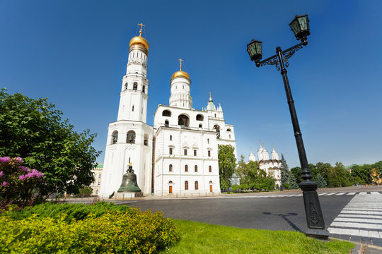 Ivan Grozny Bell Tower, Tsar Kolokol across road