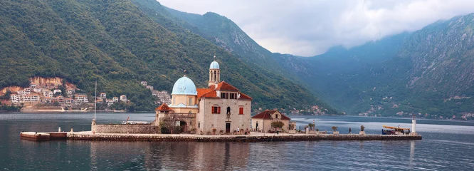 Selbstklebende Fototapete Stadt am Wasser Montenegro Budva