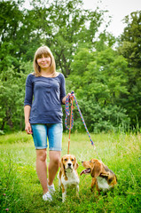 woman with beagle