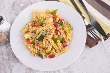 pasta cooked with vegetables
