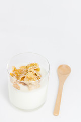 ヨーグルトとシリアル