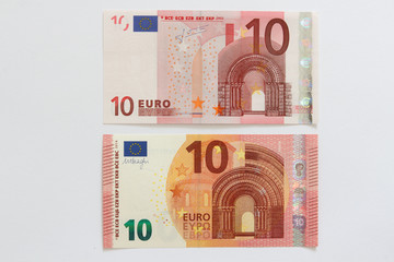 Vergleich Vorderseite alter und neuer Zehn Euro Geldschein