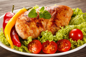 Roast chicken fillet and vegetables