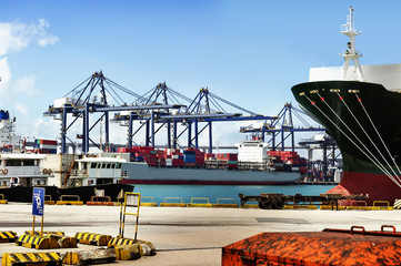 sea port and cranes