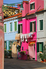 Fototapeta na wymiar beautiful colorful houses on the island of BURANO near Venice