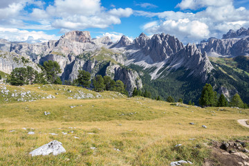 Fototapeta na wymiar Italian Alps in Val Badia, Natural Park of Puez-Odle