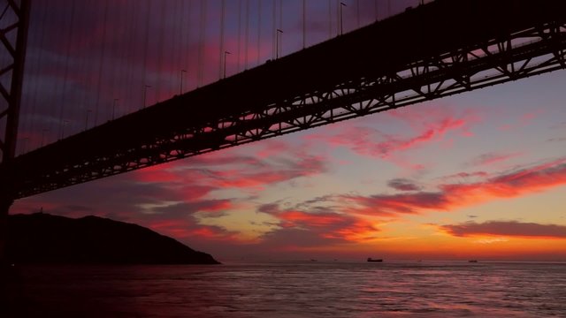 明石海峡大橋と夕焼け