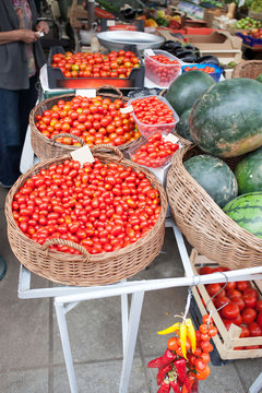 cherry tomatoes market
