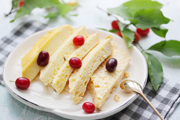 dessert with dogwood.