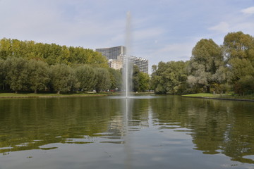 L'étang d'Anderlecht et sa fontaine