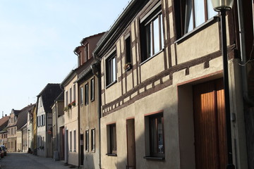 Fototapeta premium Kleinstadtidylle in der Jüterboger Mittelstraße