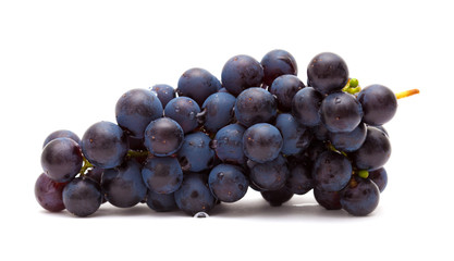 dark grapes isolated