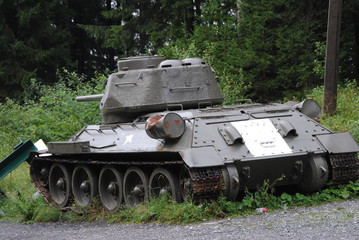 T 34