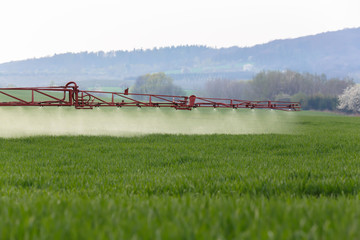 Spraying © Stockr