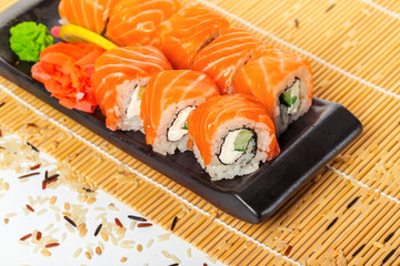 Salmon sushi rolls