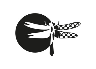 Libelle schwarz weiß