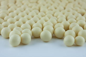 Chocolate white drops flat