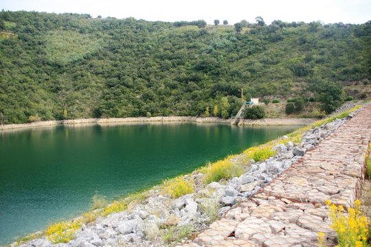 le barrage de Saint-Cassien