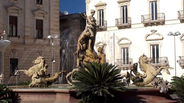 Fountain of Diana at the Piazza Archimede. Syracuse. Sicily