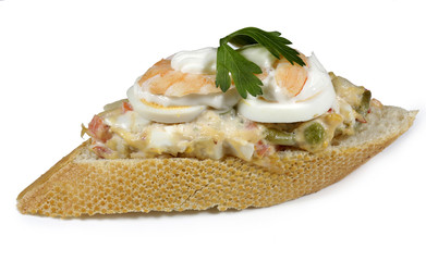 Skewer potato salad with shrimp