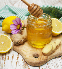 honey,  lemon and ginger