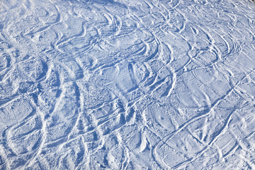 Fototapeta na wymiar Mountains skis track