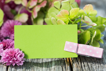 Kärtchen mit Blüten