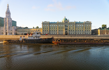 Tow boat in the Moscow river in front of major russian oil compa © Roman Babakin