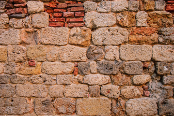 Muro pietre e mattoni, antico, rovina