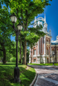 Фрагмент дворца Екатерины в Москве в парке Царицыно