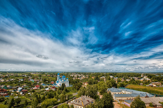 Вид с высоты птичьего полета на город Торжок