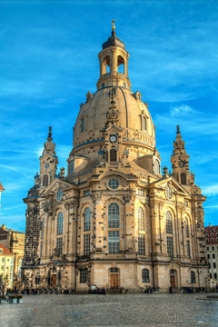 Центральный собор в Дрездене
