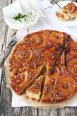 Apple and walnut caramel cake with brown sugar and cinnamon.