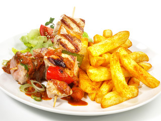 Schaschlik mit Pommes Frites