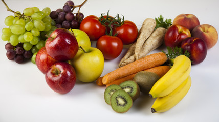 Fruits, vegetables, fruit juices, vegetable juices, healthy food