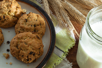cookies and milk