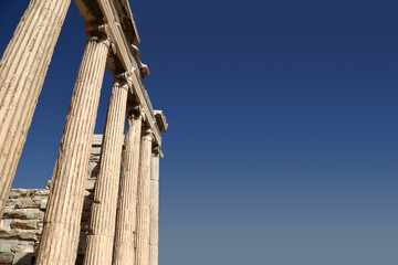 Naklejka premium Ruins isolated on blue sky with copy-space