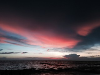 sonnenuntergang am ozean