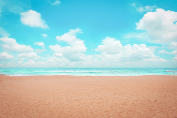 Obraz premium Sand beach with blue sky background