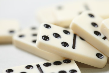 domino pieces