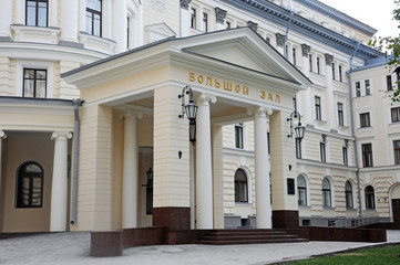 Entrance to the Grand hall of the Moscow Conservatory