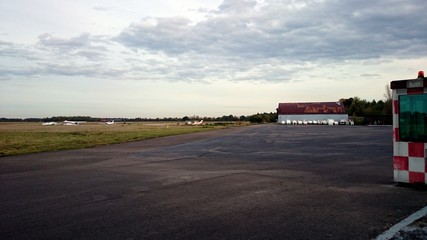 Flughafen rollfeld Flugzeuge Variante