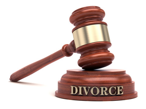 Gavel and DIVORCE text on sound block