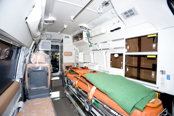 救急車の内部