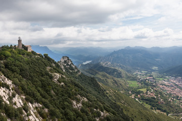 Fototapeta na wymiar town in Pyrenees mountains