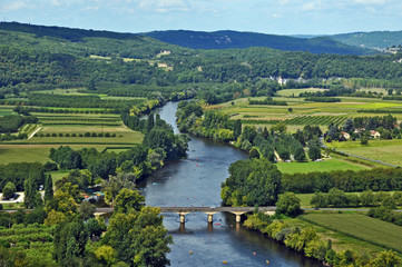 La valle della Dordogna a Domme