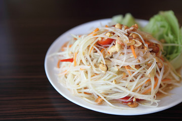 Green papaya salad