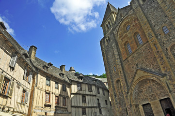 Fototapeta na wymiar Il villaggio di Conques, Aveyron - Francia