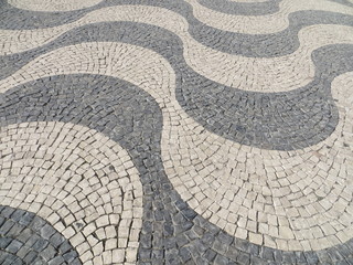 Wave pattern Lisbon