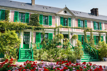 The Clos Normand house of Claude Monet garden Famous French impr - obrazy, fototapety, plakaty